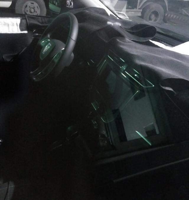 ȫSUV·Ե λRX5