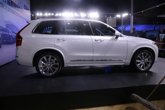 新款沃尔沃XC90 T8
